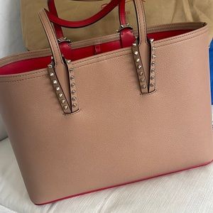 Beautiful brand new Louboutin small cabata